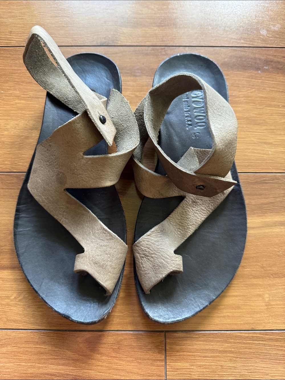 CYDWOQ Gray Leather Sandals 37